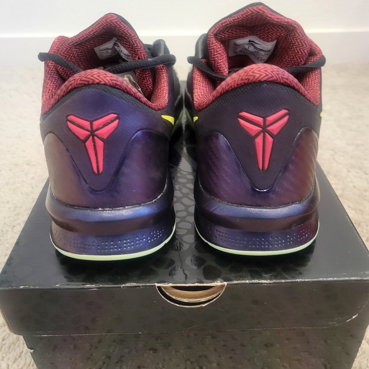 Size 10 - Nike Zoom Kobe Venomenon 4 Glow In The Dark for sale
