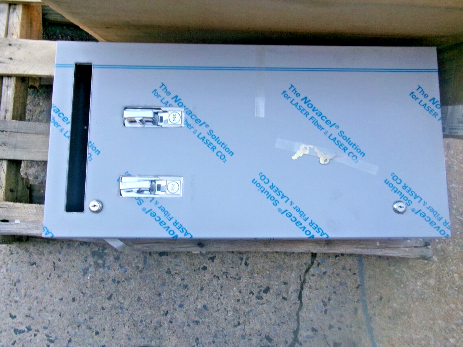 New Bradley 4017-14500 Sanitary Napkin/Tampon Restroom Vendor Dispenser NIB