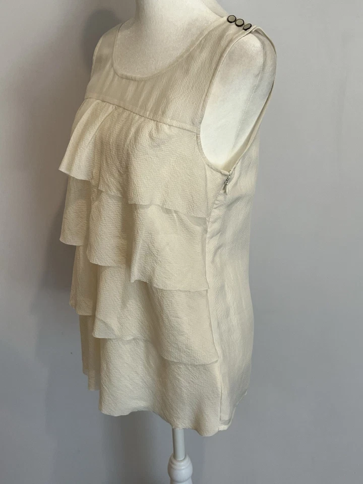 Blusa J Crew Seda Top 2 Nueva Beige Sin Mangas en Capas Foto 2 de 4