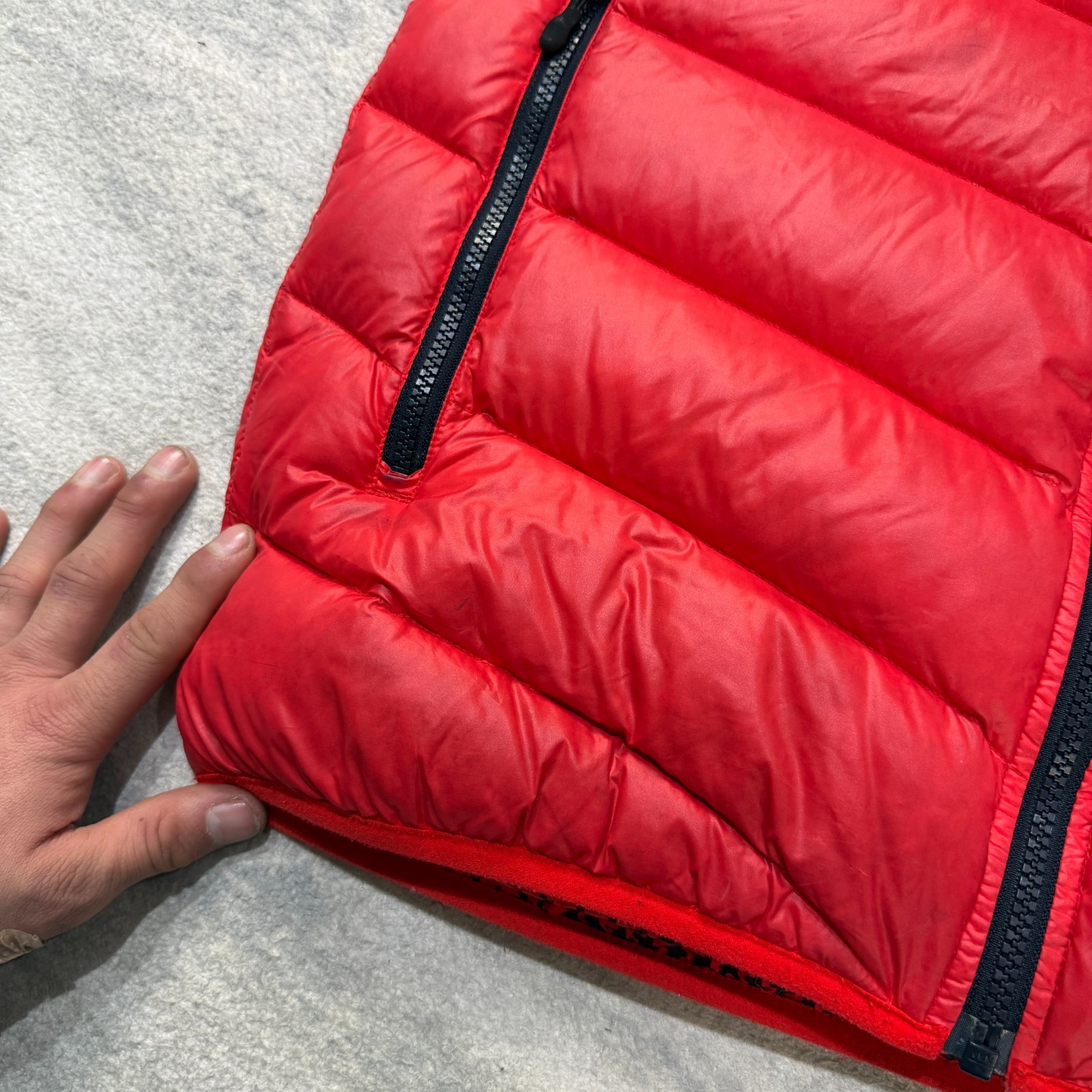 VTG Nike 2000s Y2K Grey Goose Down Filll Puffer Red Medium Vest Gilet Bodywarmer image 3