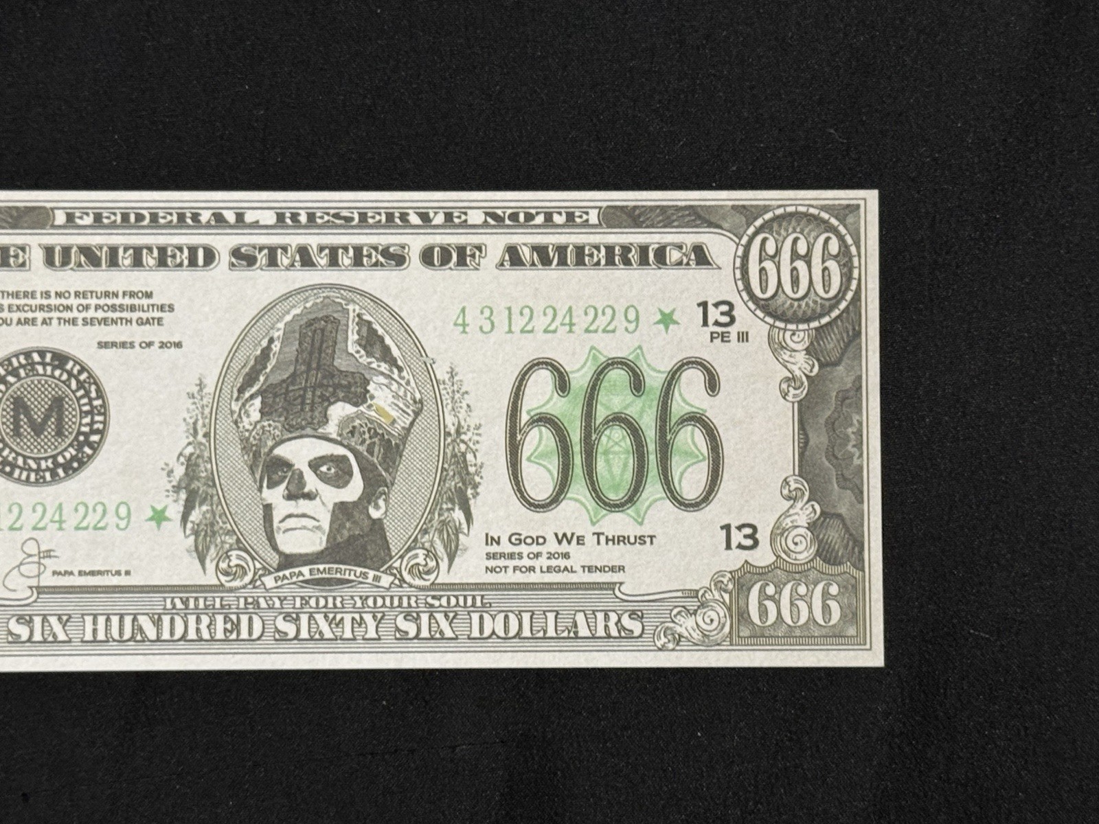 Ghost Band Popestar Tour Minty Mummy Dust Bill Papa Emeritus III Tobias ...