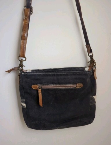 Bhrayna Bags zebra print canvas and leather crossbody bag, EUC - Picture 6 of 16