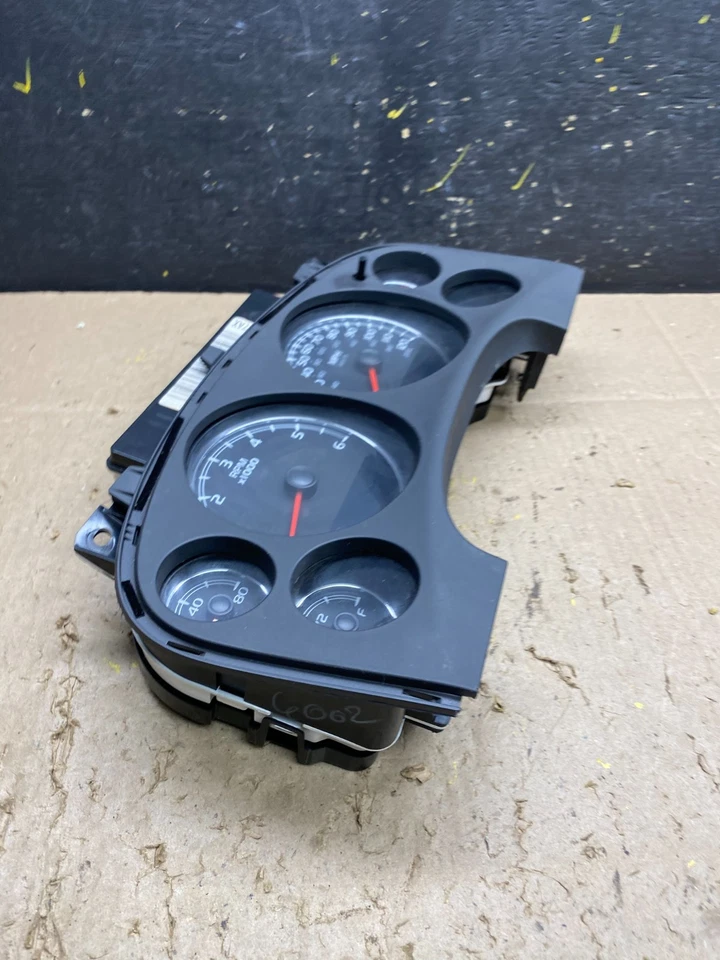 2007 to 2010 Chevrolet Avalanche Cluster Gauge Speedometer U5503 DG - Image 2 of 4