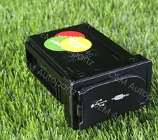 Lexus UX200 ES250 RC300 2017-2021 Audio Auxiliary USB Port 86190-11010 OEM Used