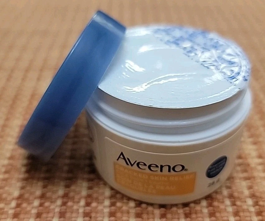 AVEENO CRACKED SKIN RELIEF CICA BALM TRIPLE OAT COMPLEX 1 OZ (28 G) HTF Lot Of 6 - Image 4 of 4