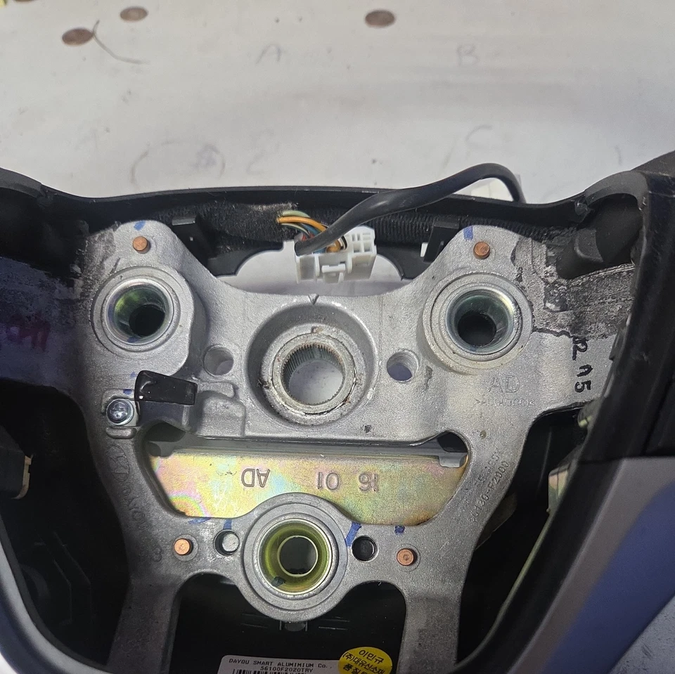 Volante HYUNDAI ELANTRA 2017 2018 com controle de cruzeiro - 56100F3140 - Imagem 4 de 4