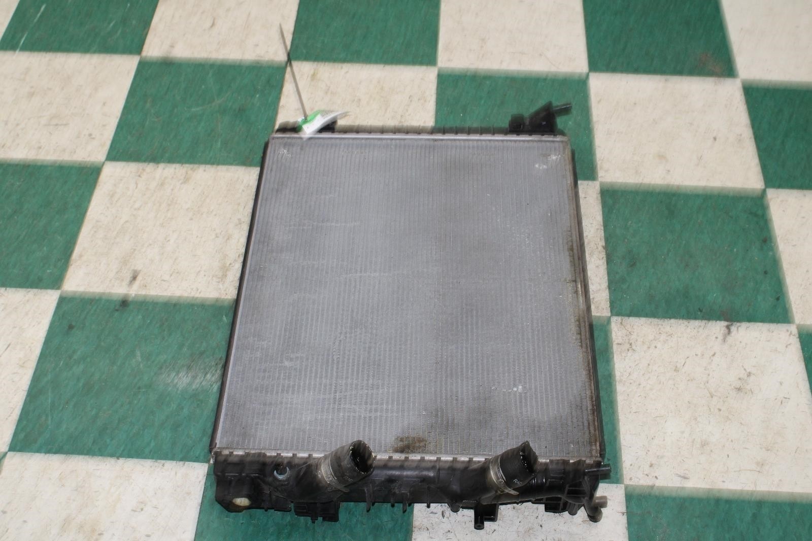 14-17 Ghibli 3.0L Motor Engine Front Coolant Radiator Assembly OEM Factory WTY