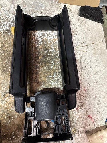 2012-2018 MERCEDES CLS Front Center Console arme rest leather - Foto 2 di 3