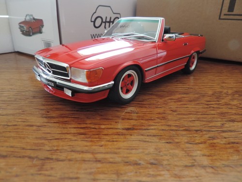 Mercedes-Benz R107 500 SL AMG (1986) 1/18 Ottomobile
