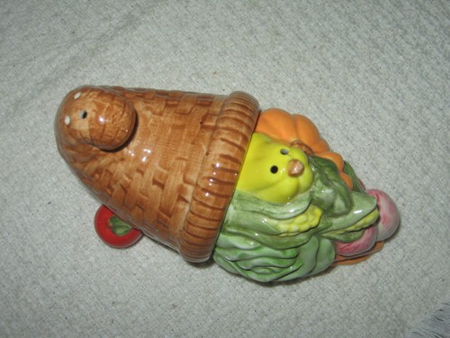 2pc Cornucopia Salt & Pepper Shaker Set EUC 5 " - Imagen 8 de 10