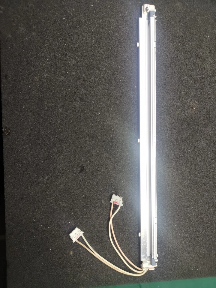 CCFL Backlight Assembly For 12.1" Sharp  LQ121S1DG31 - Image 3 of 4