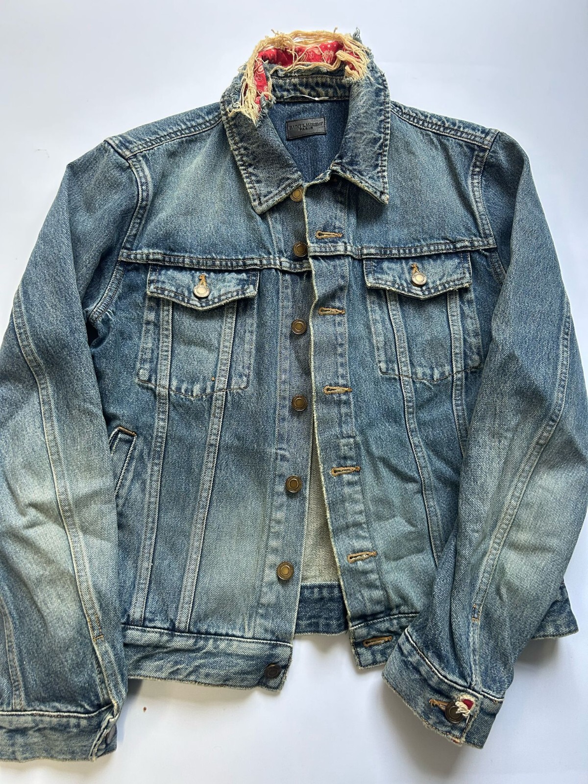 Saint Laurent Paris giacca di jeans paisley con orlo invecchiato in indaco nuova con etichette S