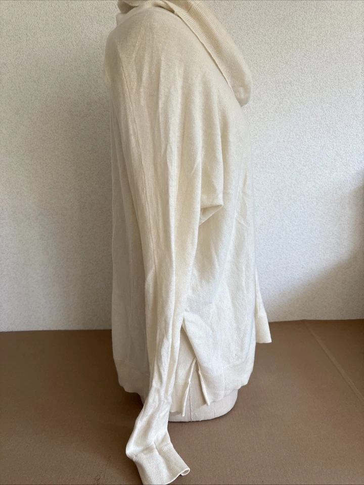 Suéter VINCE 100 % Cachemira Tan Suave Cortina Cuello Alto Color Crema Talla XL Foto 3 de 4