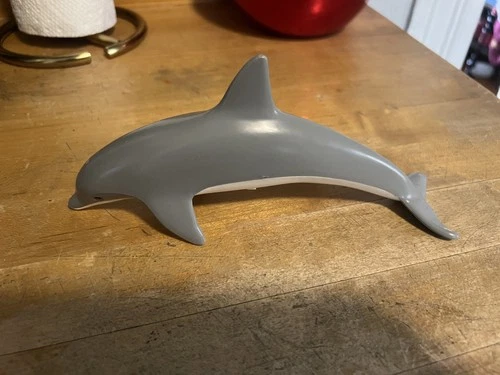 1994 Mattel Baywatch Barbie 8” Dolphin Figure Talking Sound Flipper Works!