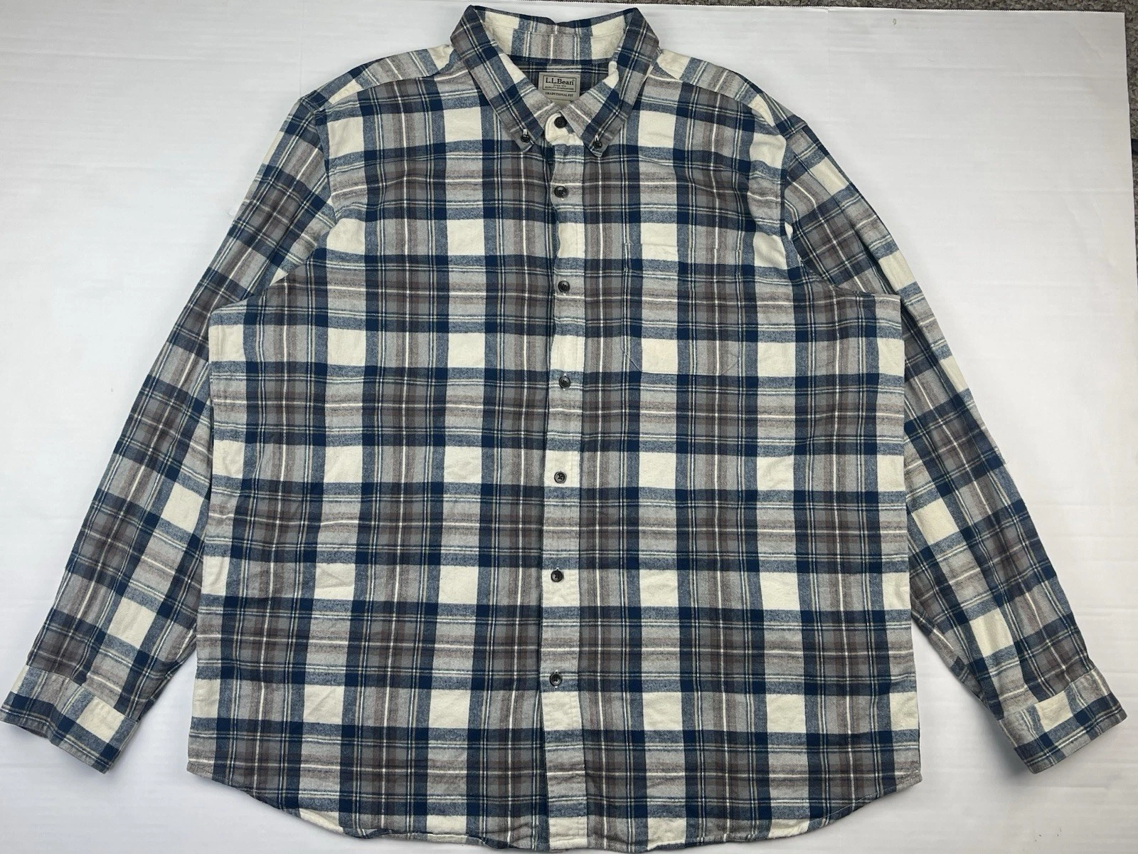 LL Bean Men’s 2XL Tall Blue Scotch Plaid Button Up Traditional Fit Flannel Shirt
Opens in a new wind