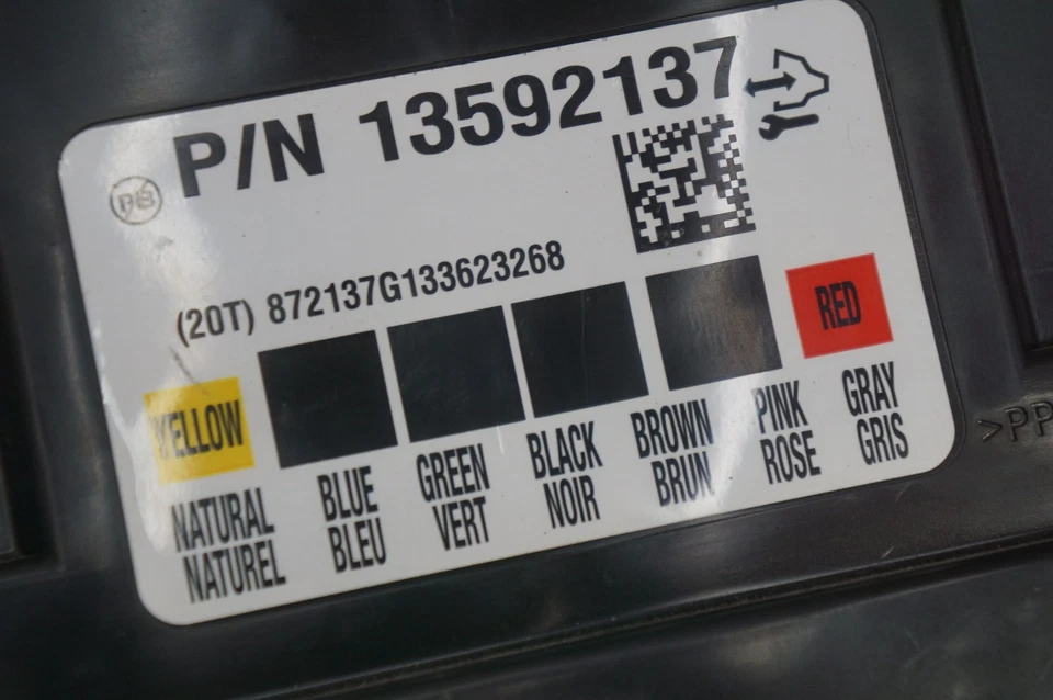 Módulo de control de carrocería BCM OEM 13592137 Chevrolet Silverado 3500 2015 Foto 4 de 4