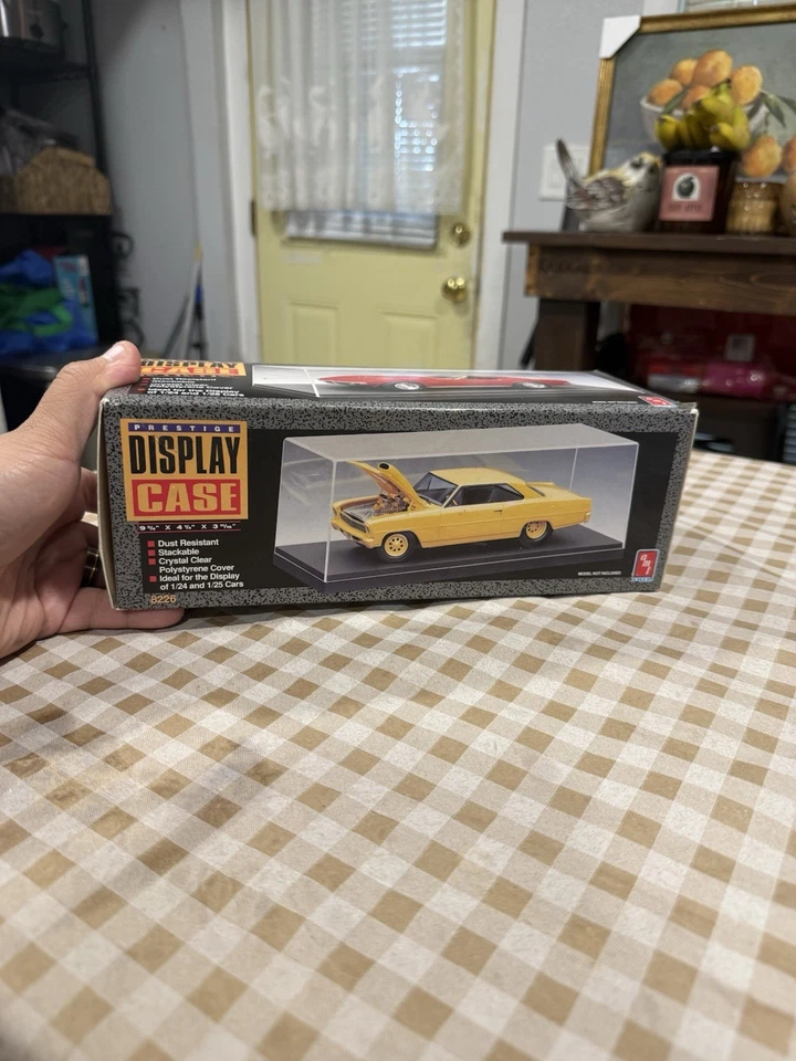 全新 旧库存 AMT ERTL Prestige 展示盒 8226 适用于 1:24 & 1: 25 比例汽车 复古 — 第 2/4 张图片