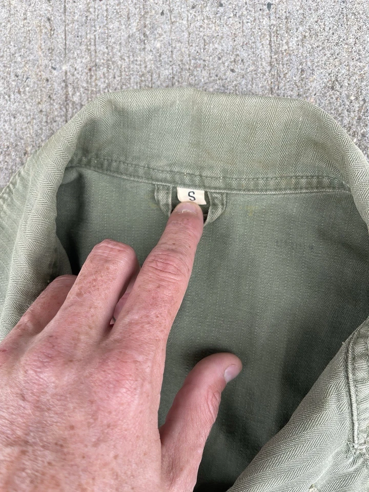 WW2 EE.UU. Ejército HBT Monos Mecánicos Verde Espiga Pequeño Modificado Militar Foto 3 de 4