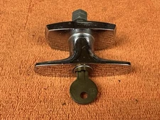 Vintage Car Truck Trunk KEYED T DOOR HANDLE Automobile OLD Auto Part NICE