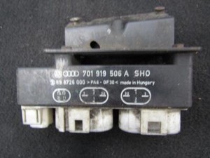 701919506A Lüfter Steuergerät Relais 898726000 Volkswagen Shara DE255667-80