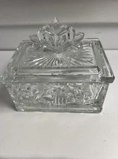 Luminarc Crystal Snowflake Art Glass Covered Bowl Candy Trinket Dish 5.5" Wide