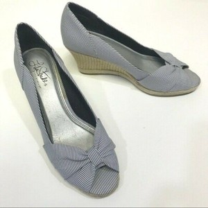 lifestride espadrille wedges closed toe