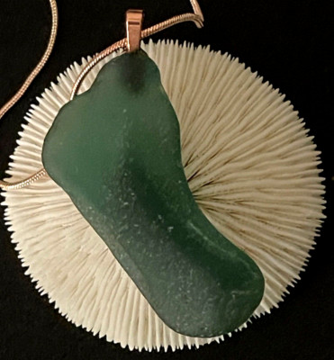 RARE Genuine TEAL DEEP SEA GREEN Pacific Sea glass Necklace UNIQUE MADE IN USA 