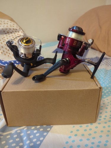fresh water fishing reels Mini Wheels Spinners In Great Shape Two Spinners Wheel - Picture 4 of 4