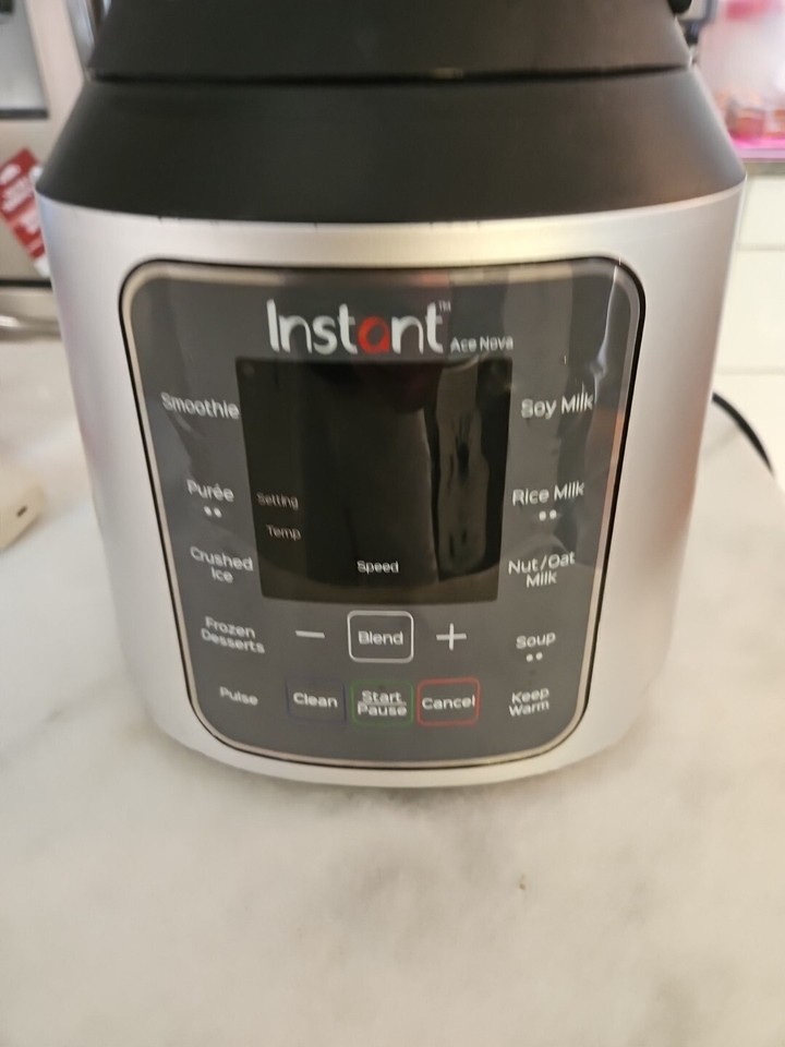 Instant Ace Nova 1000w Cooking and Beverage Blender Hot &