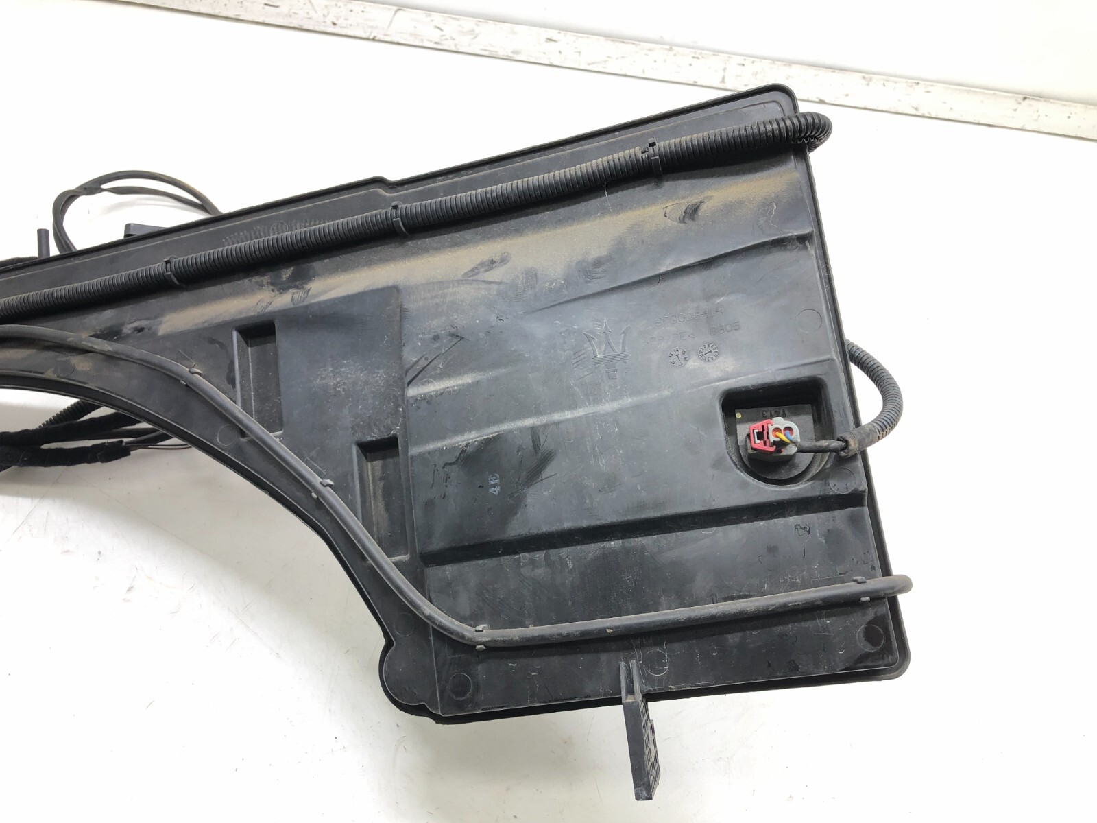 2014-2019 MASERATI GHIBLI SQ4 WINDSHIELD WIPER FLUID RESERVOIR TANK OEM.