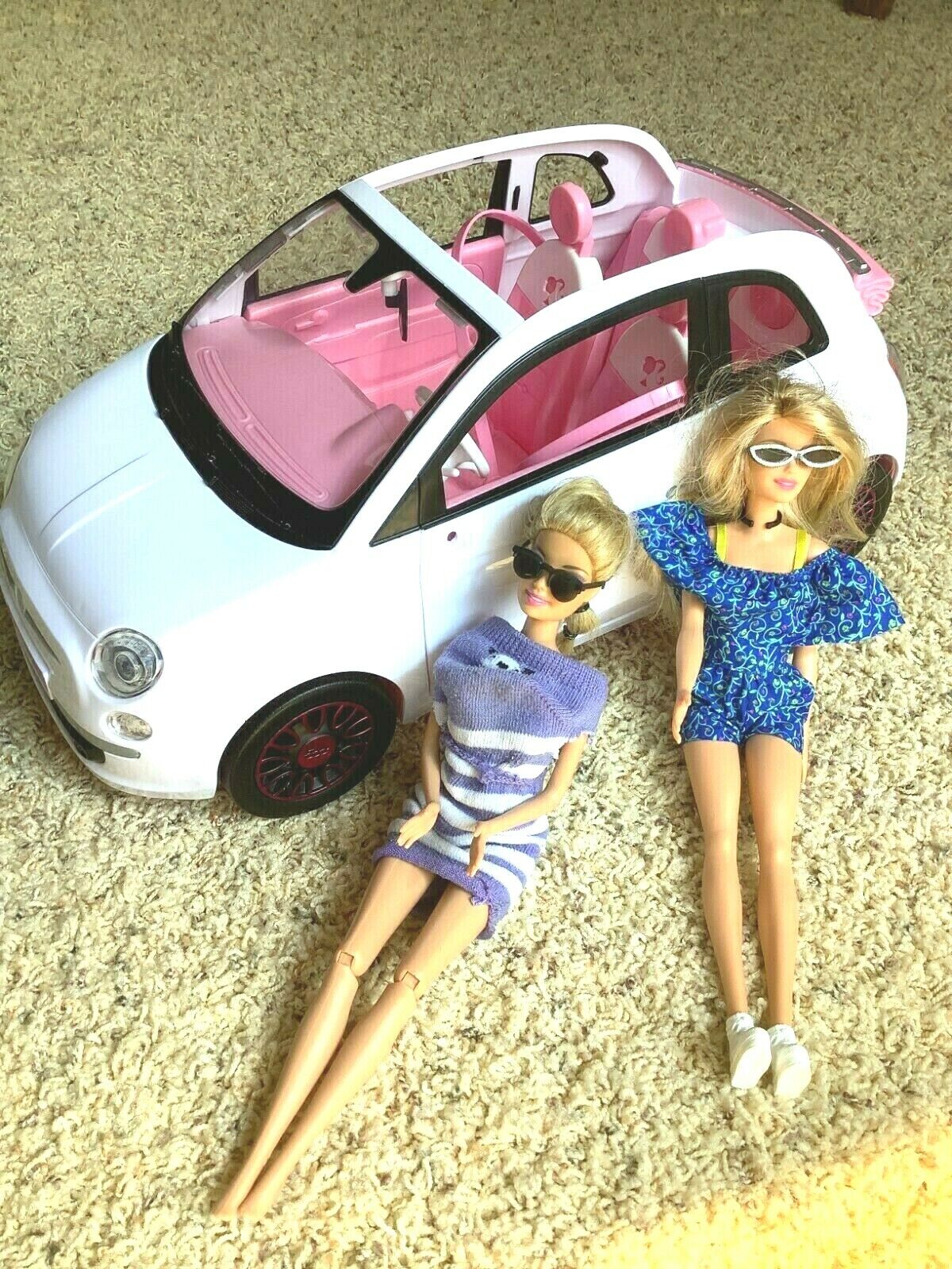 Barbie voiture Fiat 500 rose Convertible Barbie