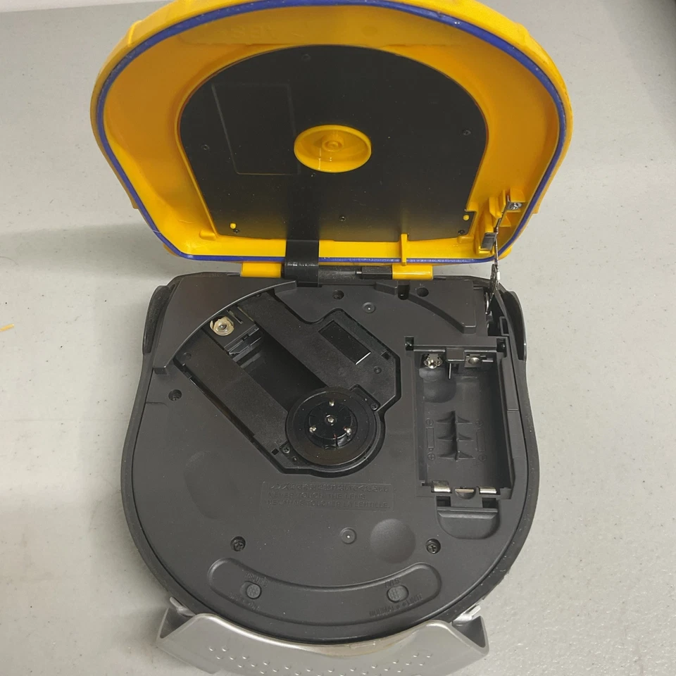 CD Walkman portátil Sony Sports Discman ESP2 D-ES51 piezas amarillas Foto 2 de 4