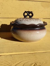 🌿 A luxurious, handcrafted clay cooking pot - rustic earthenware for healthy an