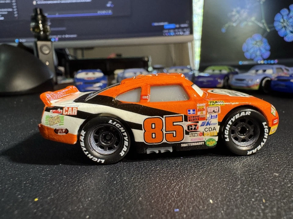 **CUSTOM** 1:55 Disney diecast -  Hidden City Cafe #85 - (2004 Teaser Trailer) - Image 3 of 4