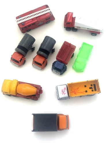 VTG LOT of 9 Trucks Hot Wheels Lesney Matchbox Diecast Cars England 1960s-'70s