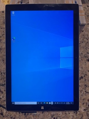 Microsoft Surface Pro 3 (2017) 8GB / 256SSD Windows 10 - Silver