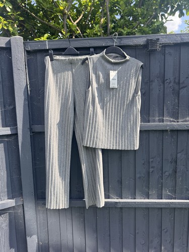 Zara Grau Plissee Plisse Style Co Ord, Größe S