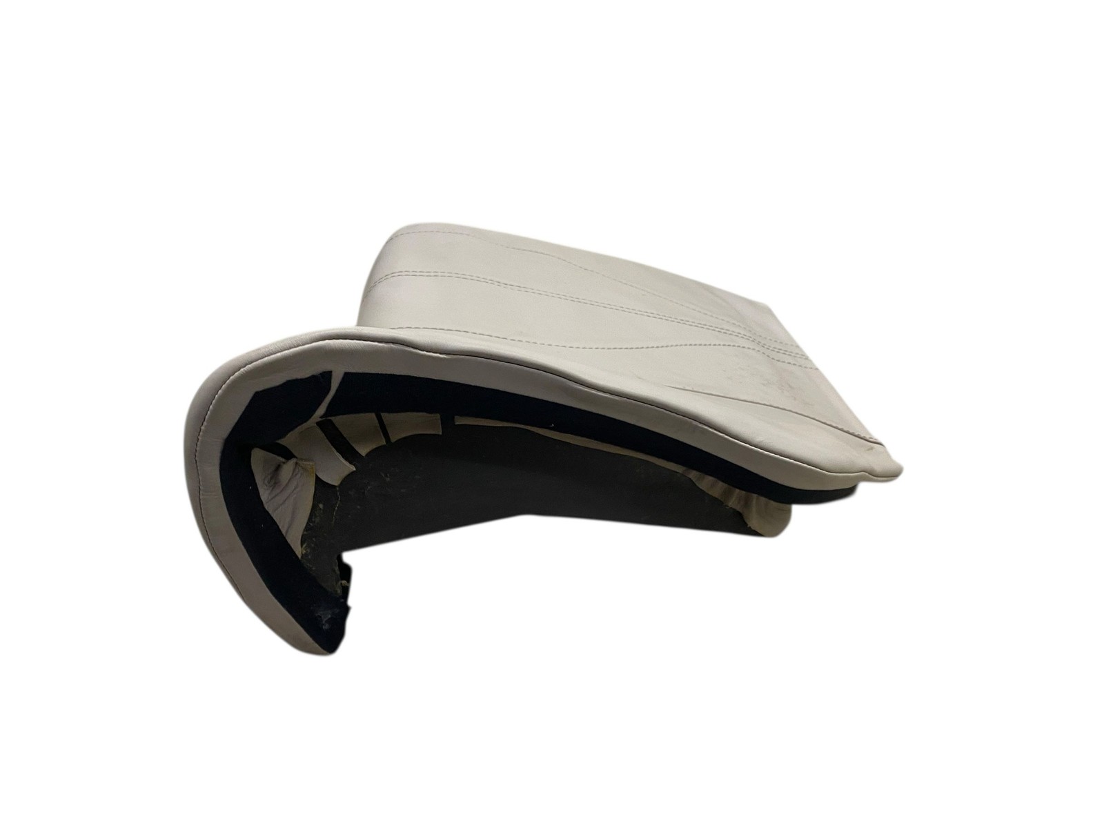 2013-2016 Aston Martin DB9 Oem Volante Left Rear Lower Seat Cushion 4G43-63161