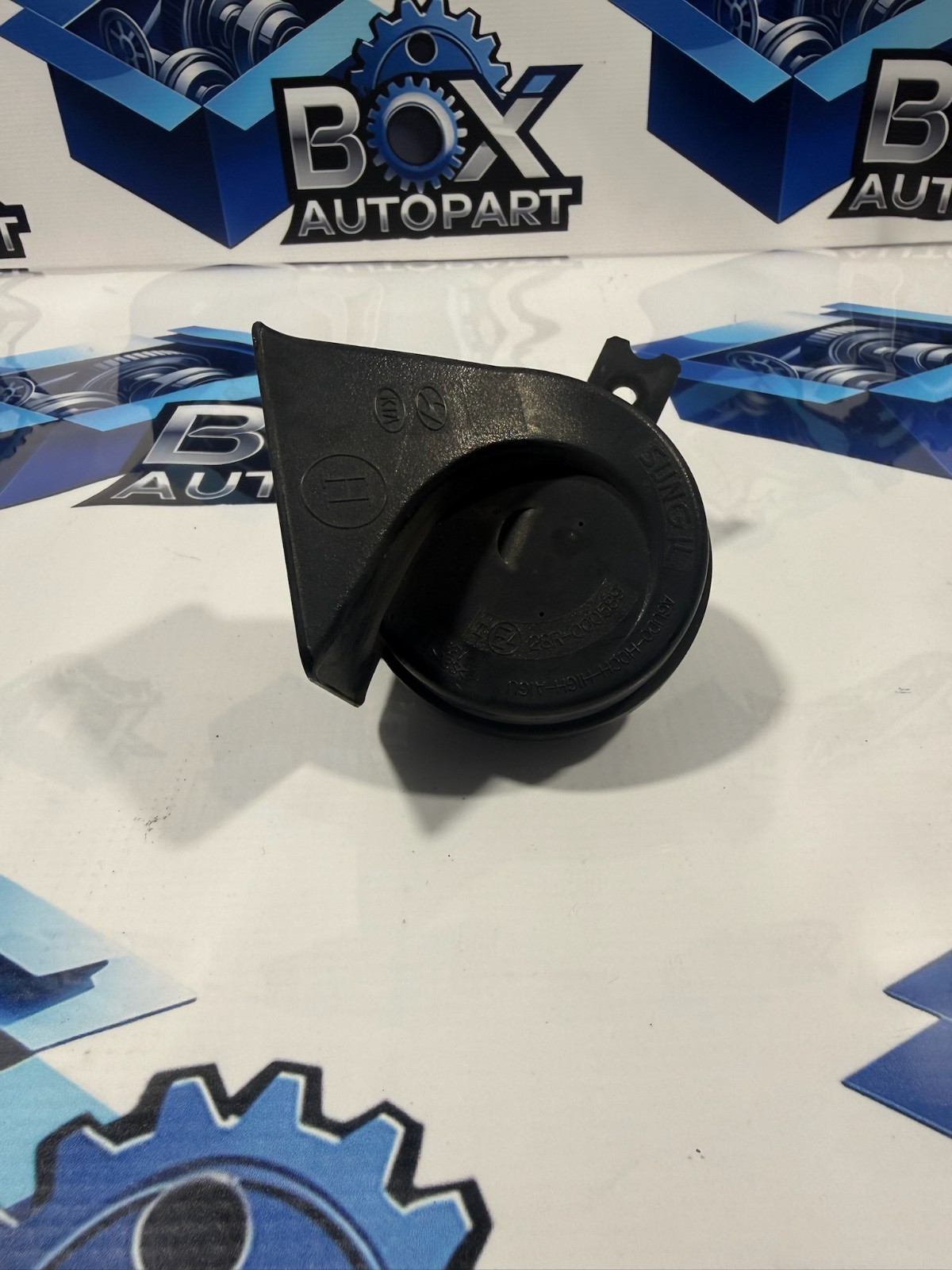 2019-2020 HYUNDAI SANTA FE HIGH TONE HORN PITCH ALARM 96621S1000 OEM