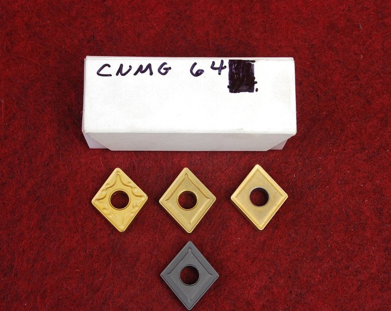 CNMG 64 CARBIDE INSERTS LOT OF 4