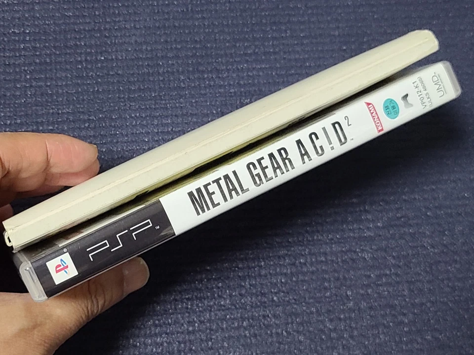 Sony PlayStation Portable Metal Gear Acid 2 & Solid Eye Game Korean Version PSP - Image 3 of 4