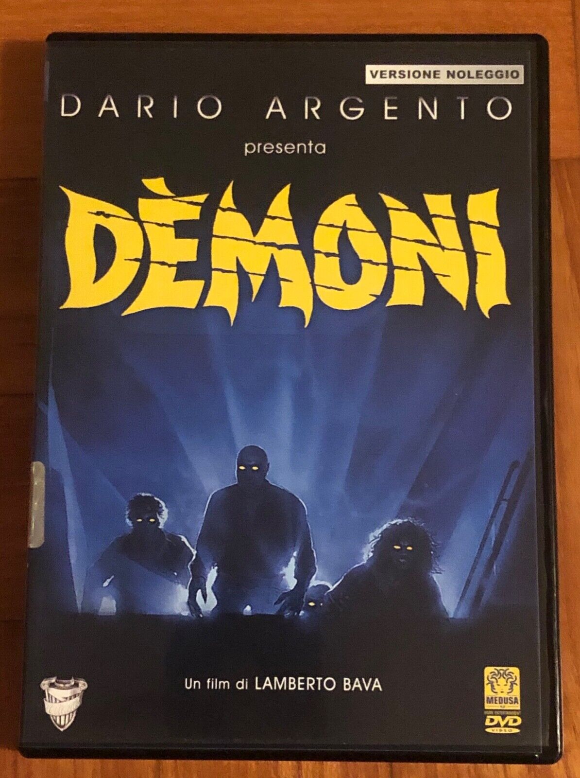 Foto 1 di 3