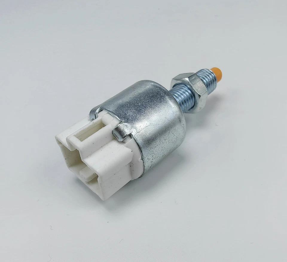 Interruptor de pedal de luz de freno OEM para Highlander Toyota Lexus LX470 IS350 Foto 2 de 2
