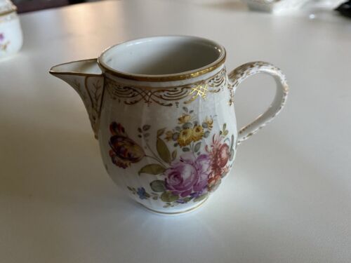 MEISSEN Creamer With Hand Painted Gold Gilt Leaf, Raised Wavy and Potters Mark - Photo 1/8