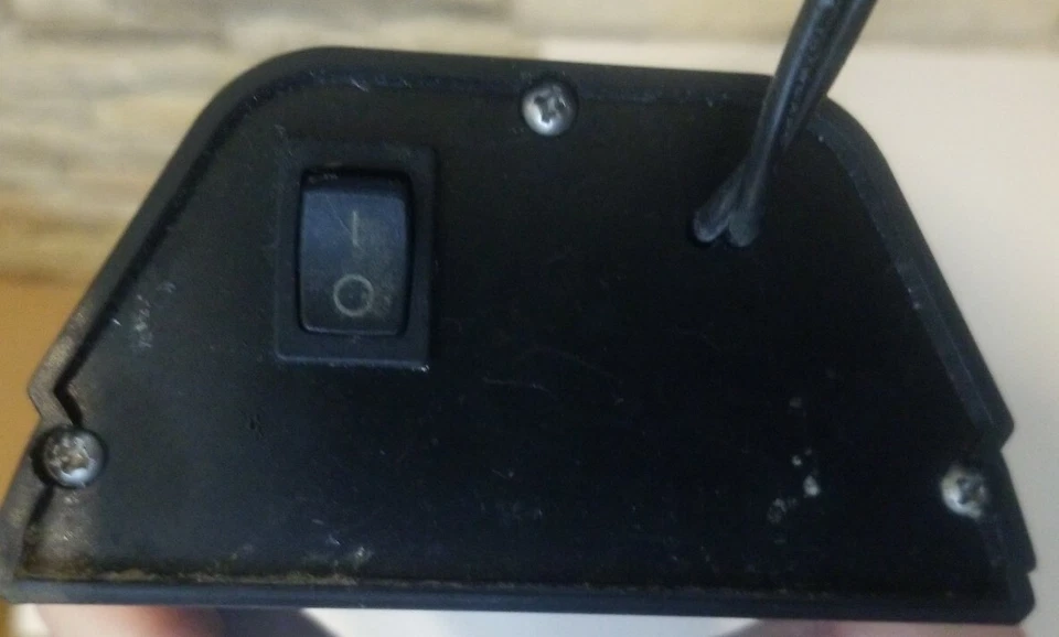 AQUARIUM LIGHT JBJ AQUA-LIGHT LED 13WATT... 17"L x 4"W x 2" H  - Image 4 of 4