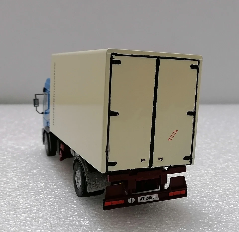 依维柯 Eurotech Van Morfeo Industry - 复古卡车 1: 43 比例模型,意大利 1990 — 第 4/4 张图片