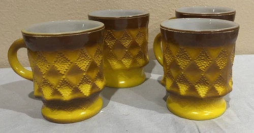 4 Vntg FIRE KING Anchor Hocking Kimberly Coffee Mug Yellow Brown Diamond (Tote3M