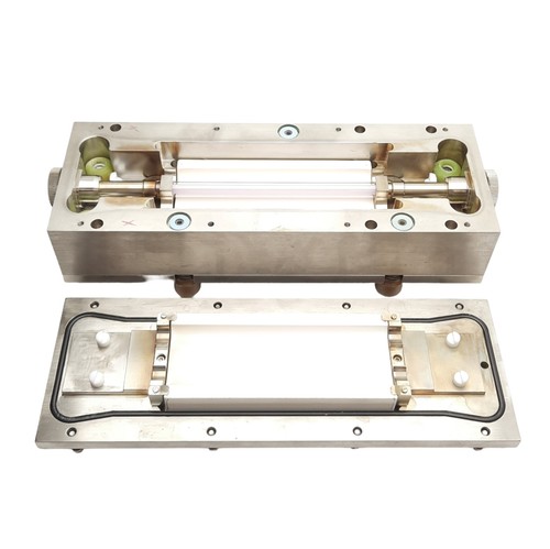 GSI Lumonics JK 702H Laser Pumping Chamber Without Bulb, No Mounting Screws - Picture 7 of 7