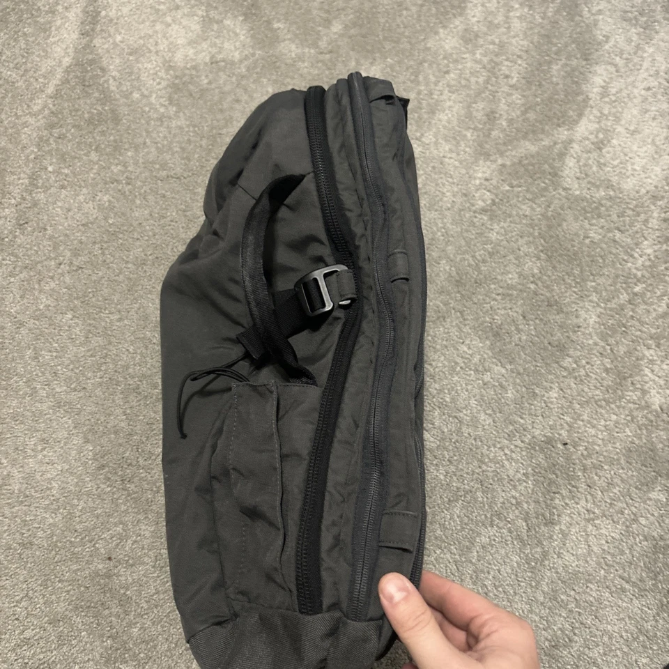 Minaal Carry-On 2.0 Backpack Gray 35L Premium Travel Bag - Image 2 of 4