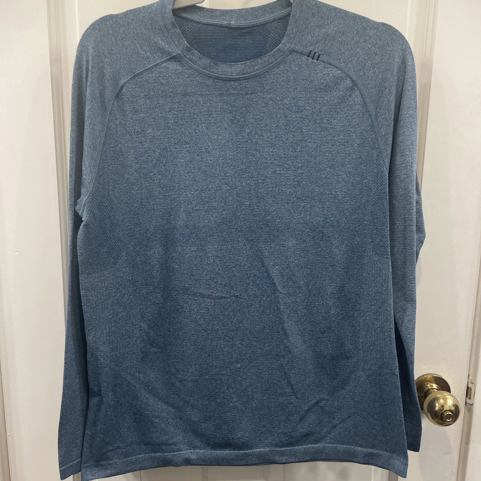 Lululemon Shirt Mens Medium Blue Metal Vent Tech Long Sleeve Gym